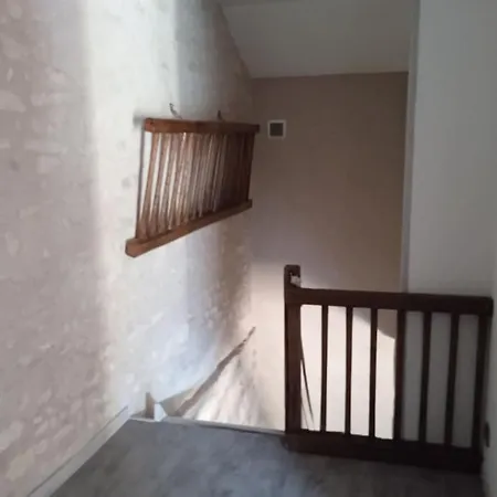L'Ecurie De Lili Entre Bourges Et Sancerre Apartment Azy Exterior photo
